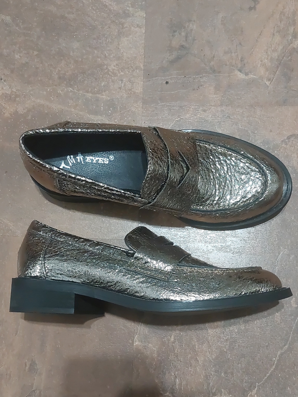 "T M A Eyes"Metallic Silver Ladies Penny Loafers
